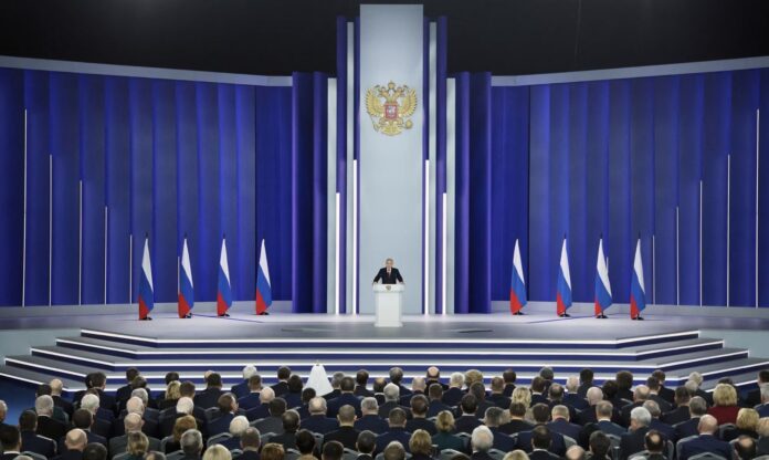 Putin, durante su intervención de este martes ante la Asamblea Federal, en Moscú. SPUTNIK (VIA REUTERS)