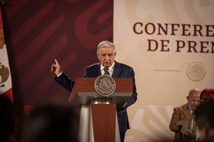 El presidente de México, Andrés Manuel López Obrador, durante su conferencia matutina de este lunes. PEDRO ANZA ANZA (CUARTOSCURO)