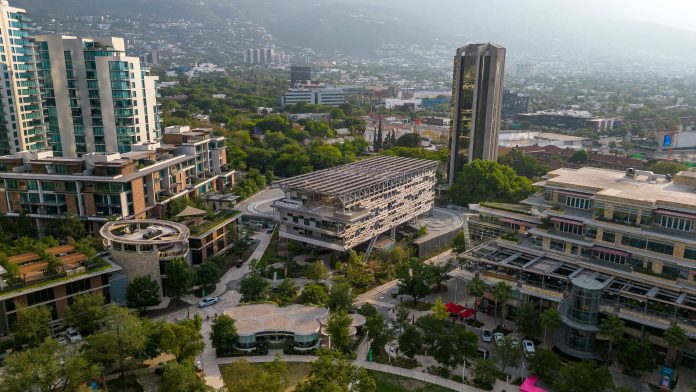 OUM Wellness Center, Monterrey, México - Cortesía de Picharchitects/Pich-Aguilera